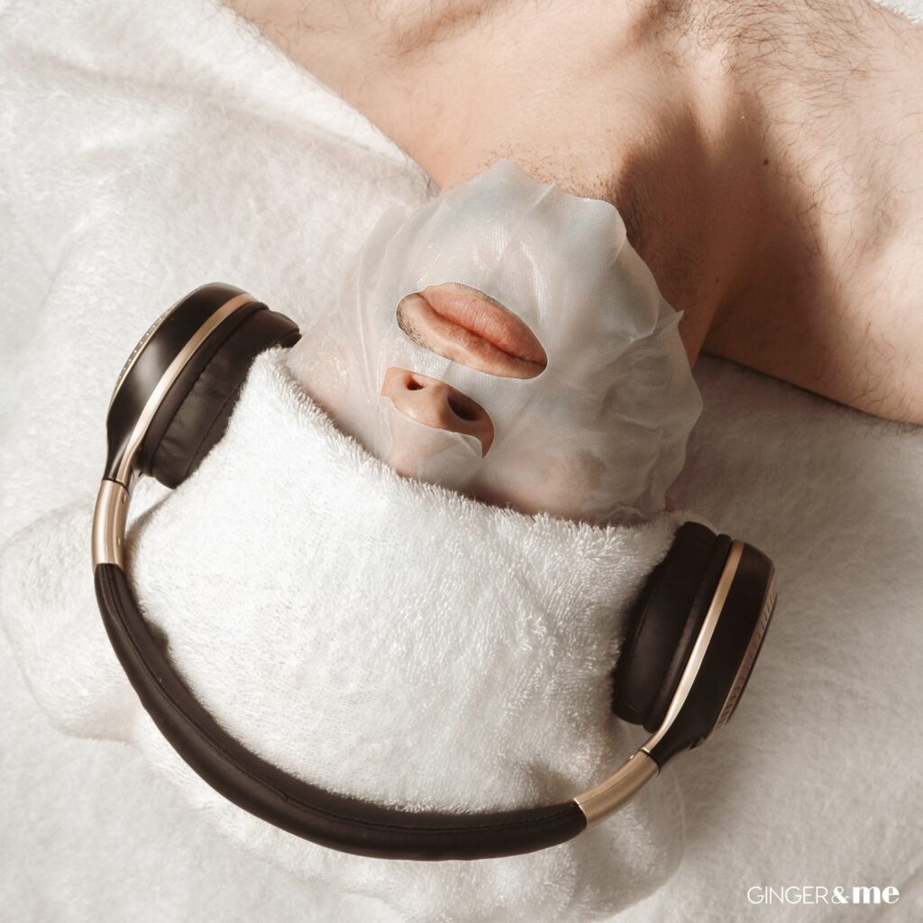Mindfulness Facial Experience Treatment by Beautyologist