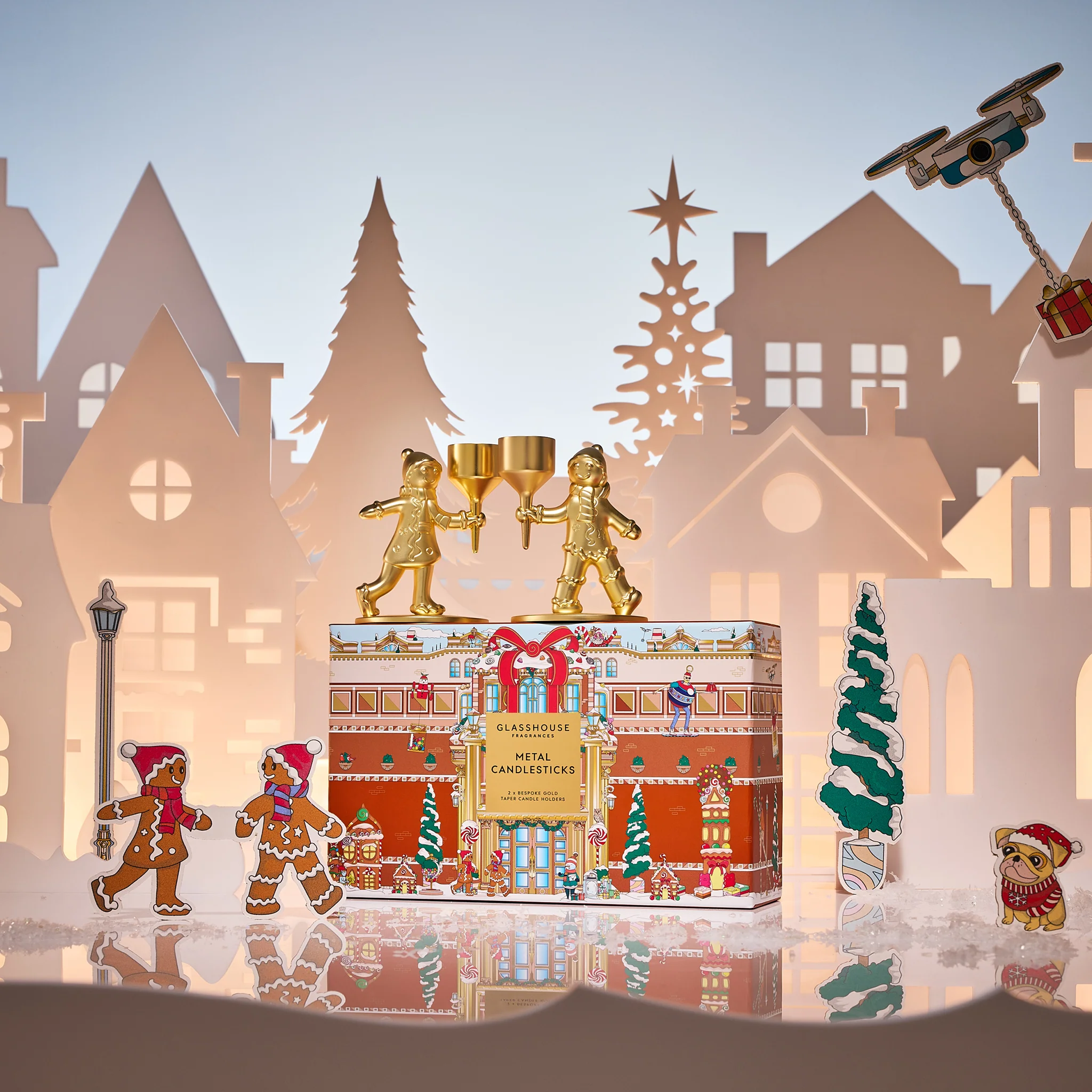 GLASSHOUSE METAL CANDLE STICKS - 1 PAIR GOLD - Image 2